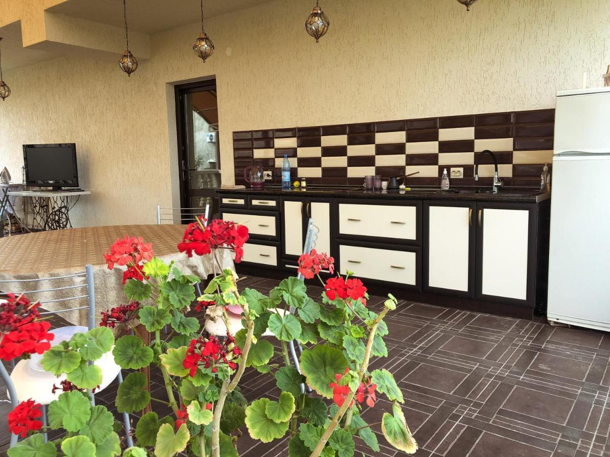 Гостевой Дом Siella Hotel Soechoemi Buitenkant foto