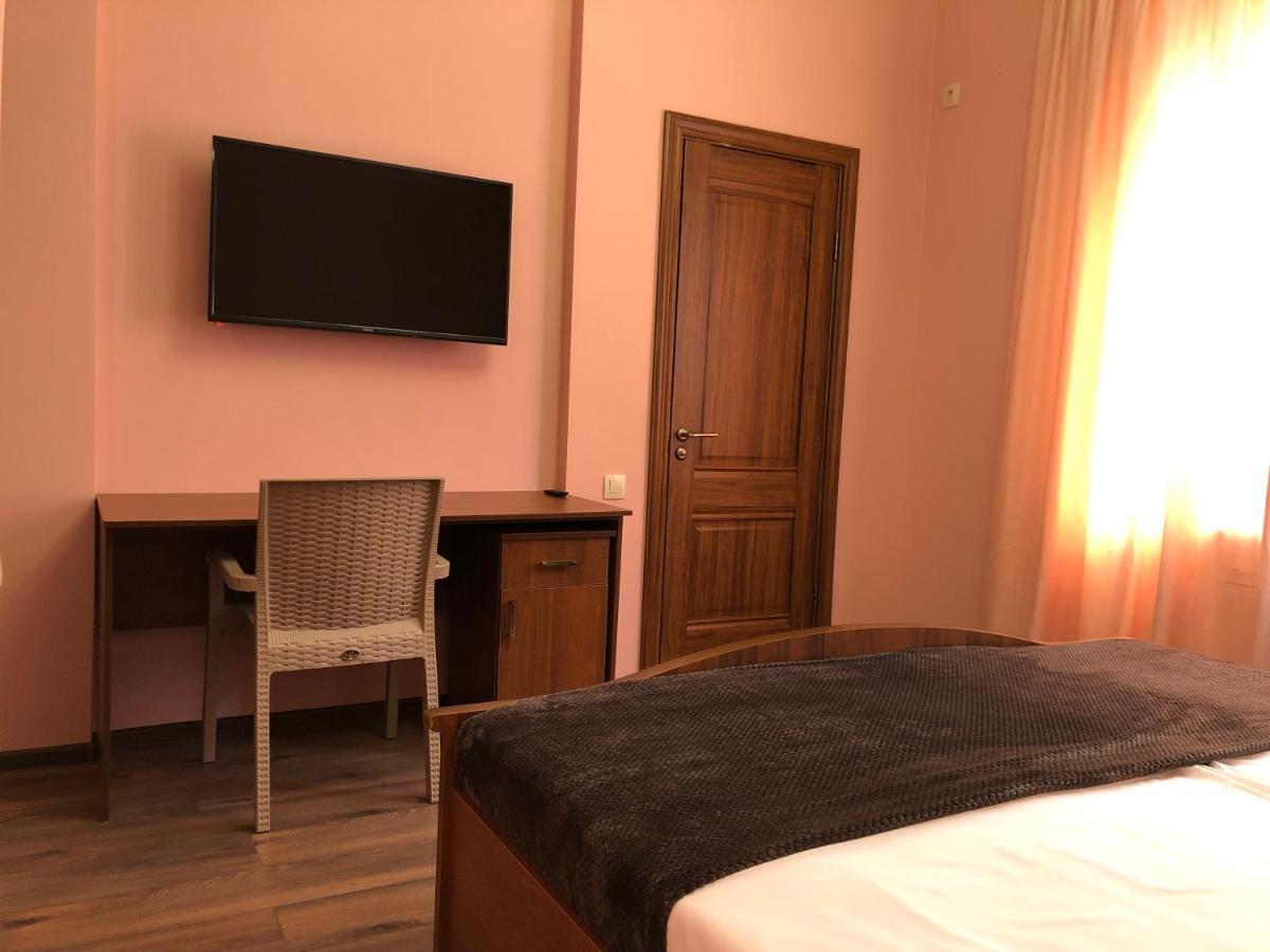 Гостевой Дом Siella Hotel Soechoemi Buitenkant foto