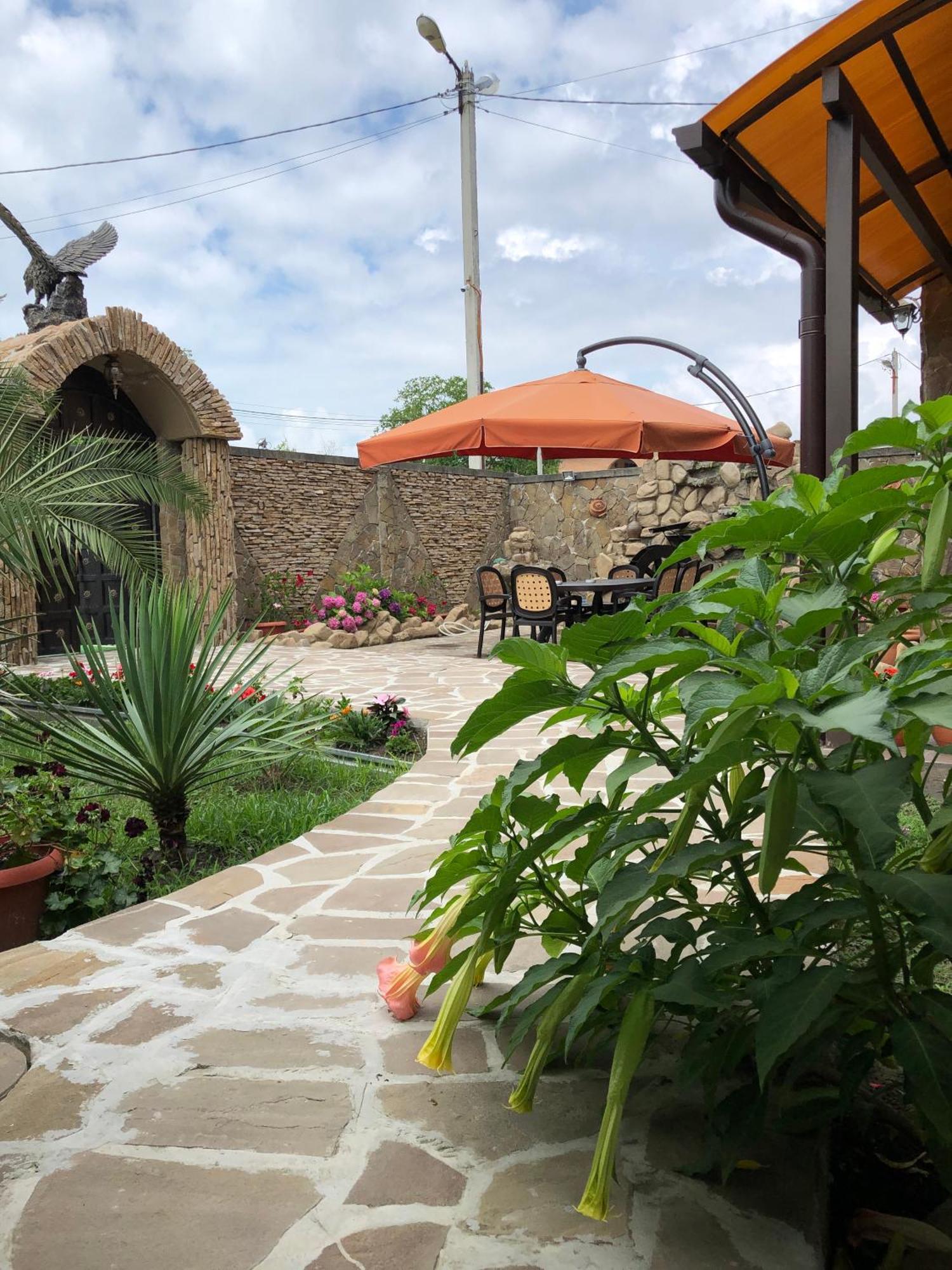 Гостевой Дом Siella Hotel Soechoemi Buitenkant foto