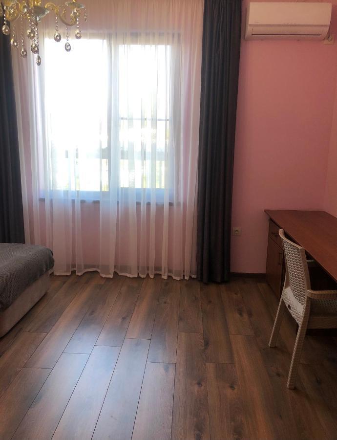Гостевой Дом Siella Hotel Soechoemi Buitenkant foto